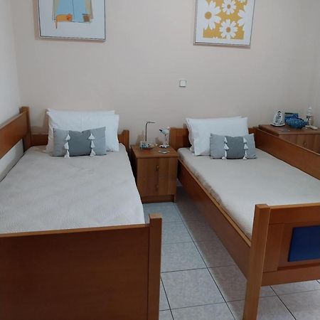 Elegant Apartment Near The Beach Nea Peramos  Exterior photo